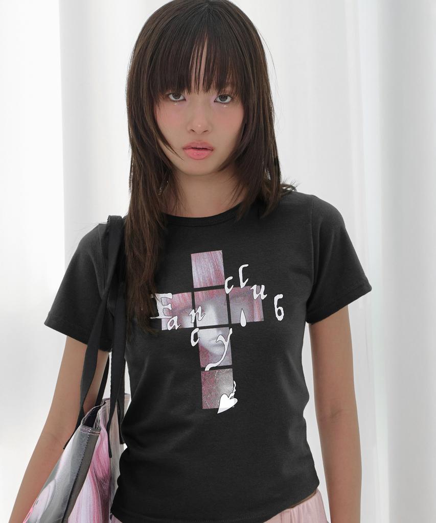 FANCY CLUB Cross Kira Tee (Black) F26Qb054