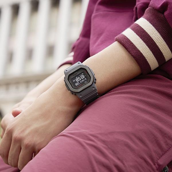 Casio Men's G-SHOCK DW-H5600MB-8JR [G-SHOCK G-SQUAD] Square Watch Gray Digital