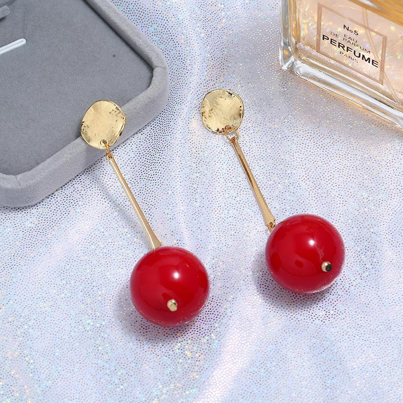 Retro personality pearl long stud earrings female versatile simple Internet celebrity temperament earrings fashion trendy earrings