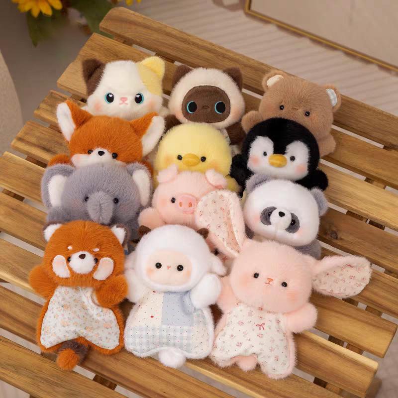 Red Panda & Cat Plush Wrist Rest Doll - Cute Desk Buddy Gift for Girls