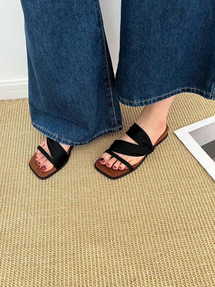 

[Armano] 2025 summer new niche design retro lame-heeled sandals square-toed high-heeled cool slippers 35