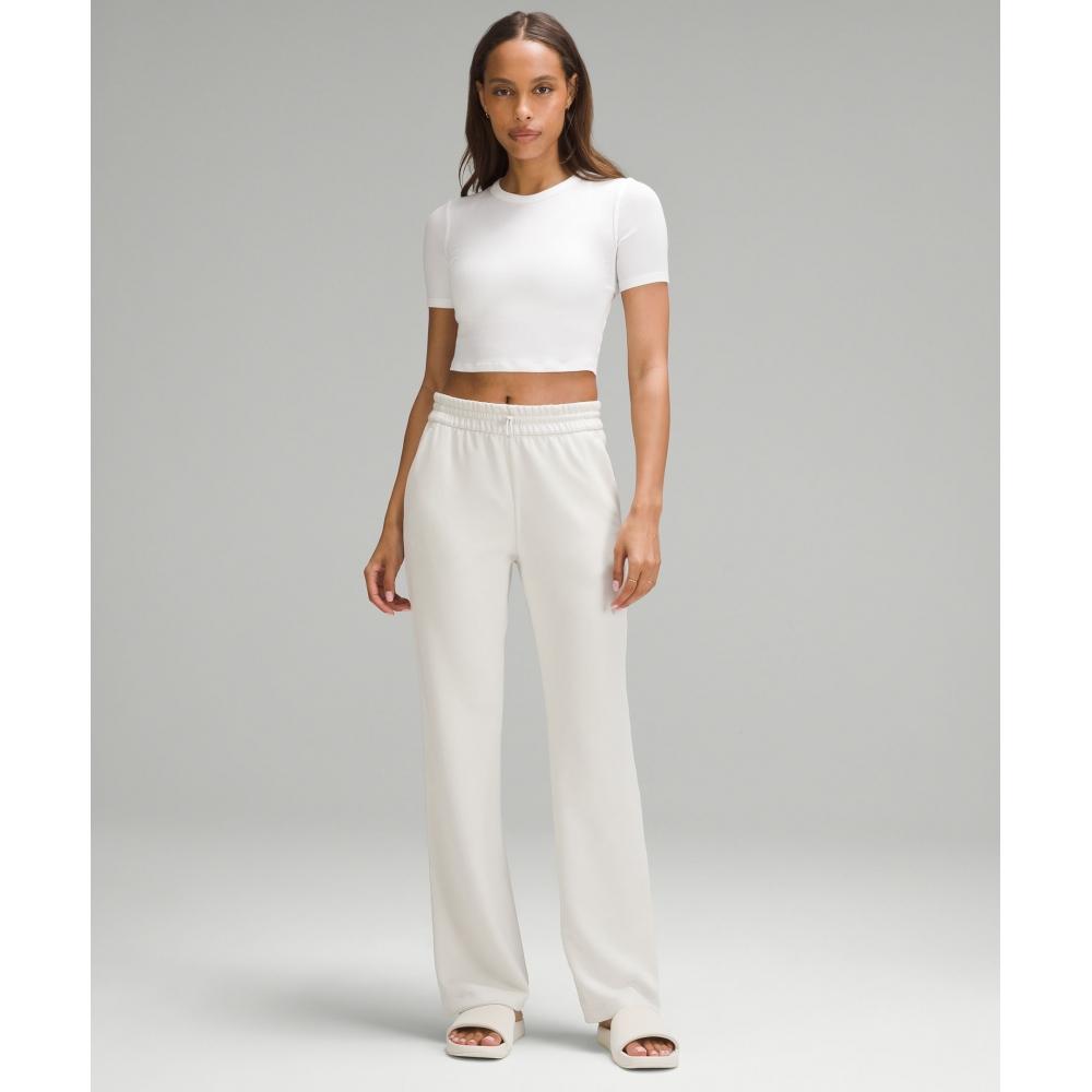 Lululemon Hold TighT STraighT Hem Cropped T shirT whiTe