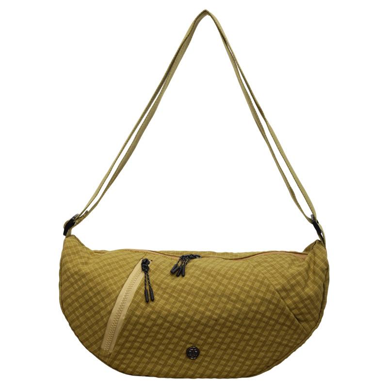Crossbody Bag - Large Capacity for Daily Commuting and Exercise, Single Shoulder Bag with A Unique Design, Shaped Like A Dumpling.