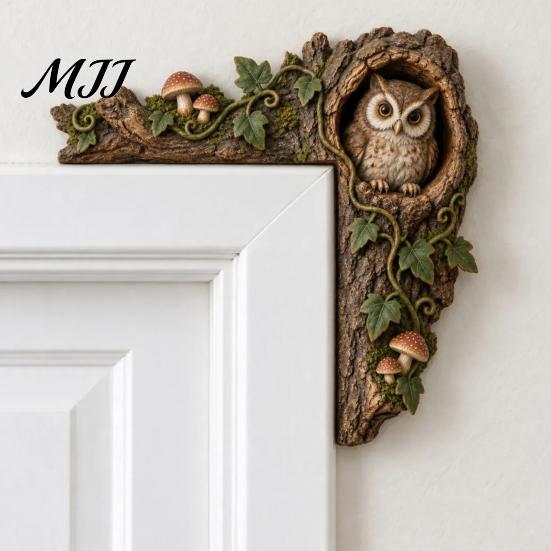 Charming Animal Door Topper Chipmunk Tree Hollow Topper, Squirrel Owl Wooden Frame Sign, Whimsical Handcrafted Wood Art Animals Corner Ornament,