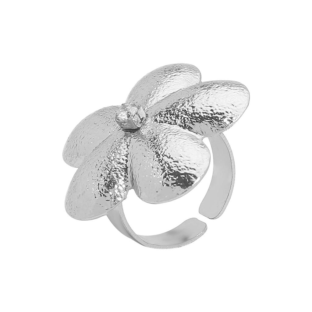 Fashion Is Simple Temperament Flower Pendant Necklace, Personalized Design Earrings Ring Jewelry Set