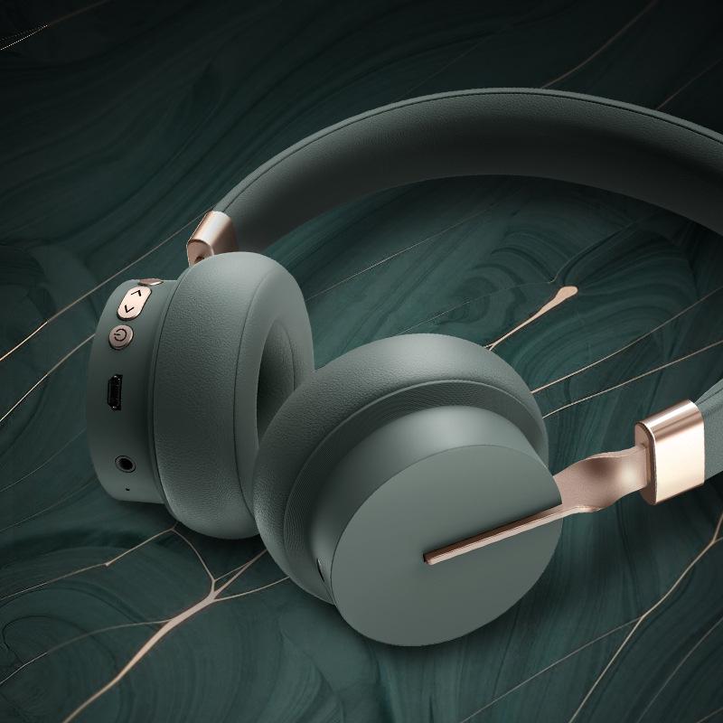 Over-Ear Bluetooth Headphones: Ultra-Long Battery, No Latency, Perfect for Sports & Gaming