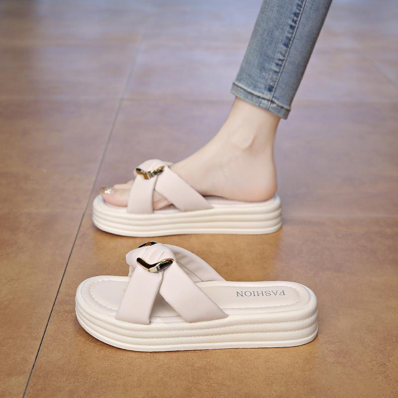Stepping On Shit Feels Cool, Slippers Women Wear In Summer 2025 New Fairy Wind with Skirt Thick Bottom Seaside Beach One-word Drag