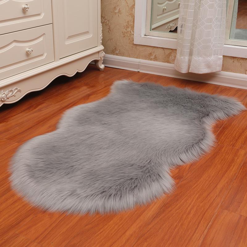 White Fluffy Irregular Plush Bedroom Rug & Sofa Cushion Blanket