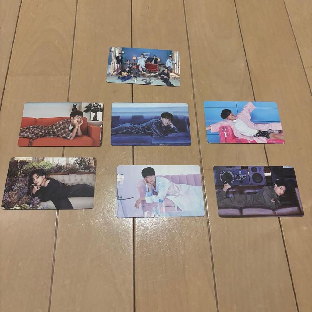 BTS Album BE (Essential Edition) photo card included