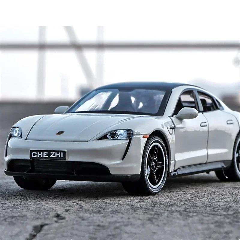 

1:32 Porsches Taycan Coupe Alloy Sports Car Model Diecast Metal Toy Vehicles Car Model Simulation Sound and Light Childrens Gift білий