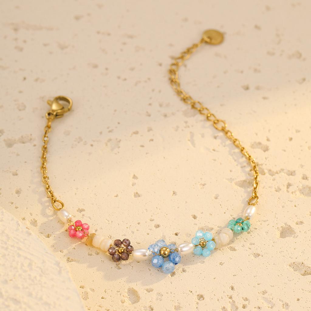 GEMCHIC Women's Colorful Flower Beaded Bracelet Fashion Simple Luxury Jewelry