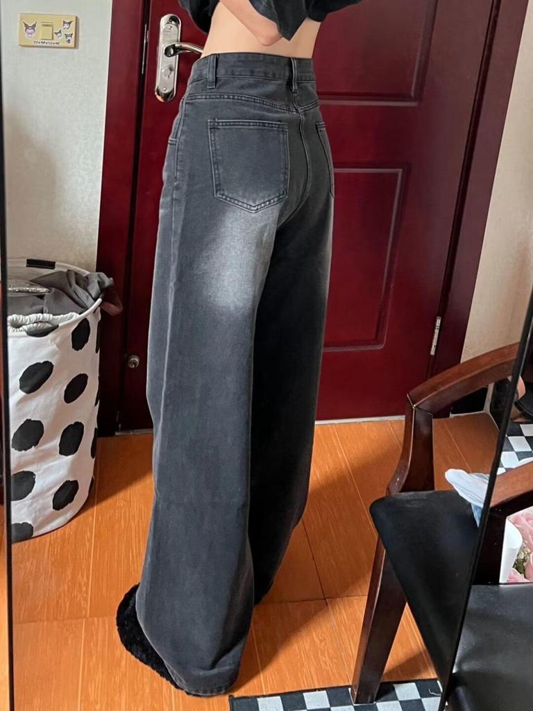 Plus Size High Waist Wide Leg Washed Jeans for Fuller Figures - Slimming, Loose Fit, Covers Hips