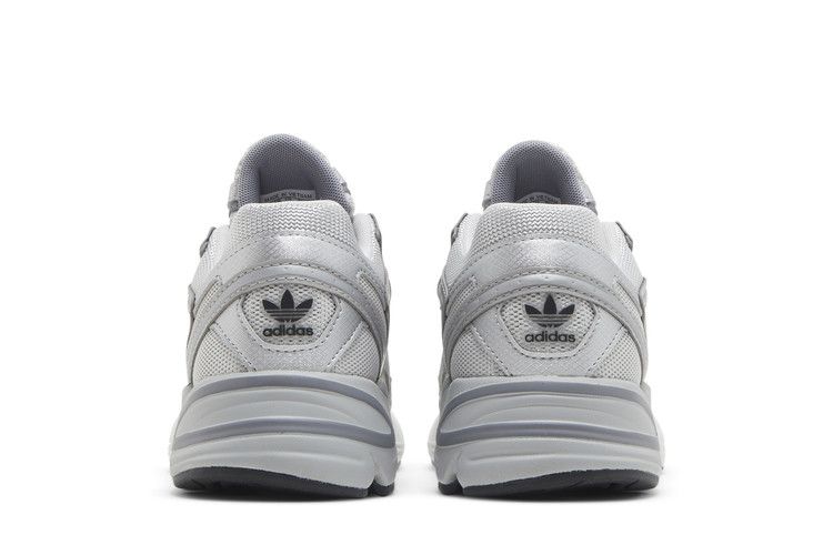 adidas Szary Astir (Kobiety)
