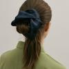 AVVINA PELLE Silk Scrunchie (L) - Navy