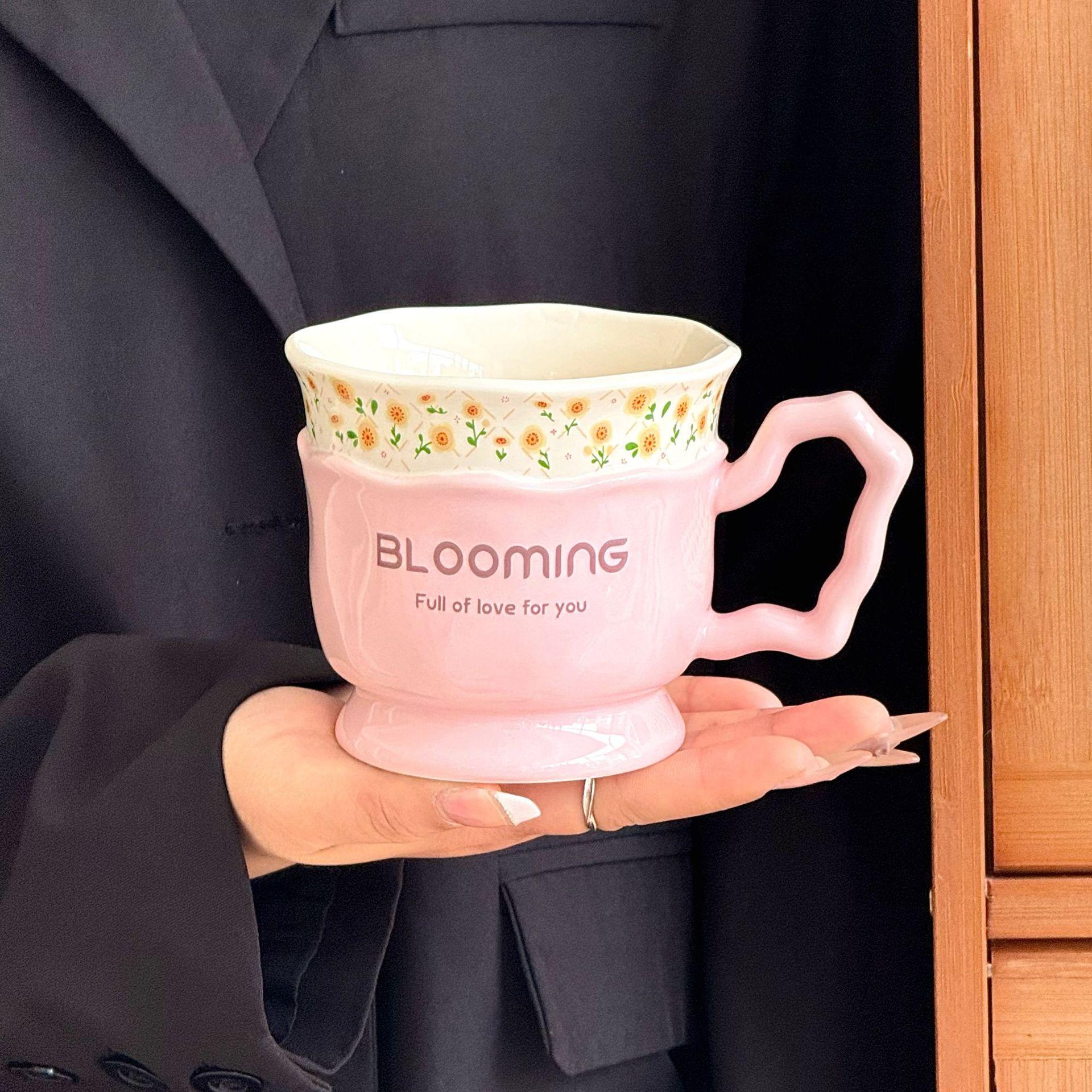 

Retro Small Floral Ceramic Mug High Looking Office Breakfast Coffee Cup Holiday Gift Mother and Sister 401-500ml