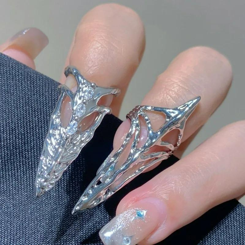 Fashion Punk Nail Cover Bone Ring Metal Rhinestone Hollow Fingertip Protective Cover Multilayer Finger Rings Cosplay Jewelry Set