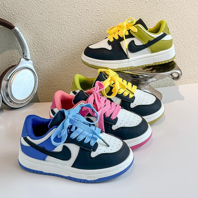 Boys' Sports Shoes 2025 Spring and Autumn New Girls' Shoes Medium and Older Children's Soft-soled Casual Shoes Breathable Low-top Board Shoes