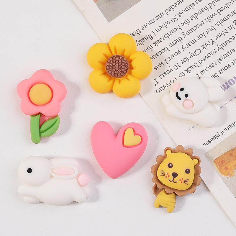 DIY Resin Cartoon Bunny & Flower Heart 3D Stickers for Phone Cases & Cups