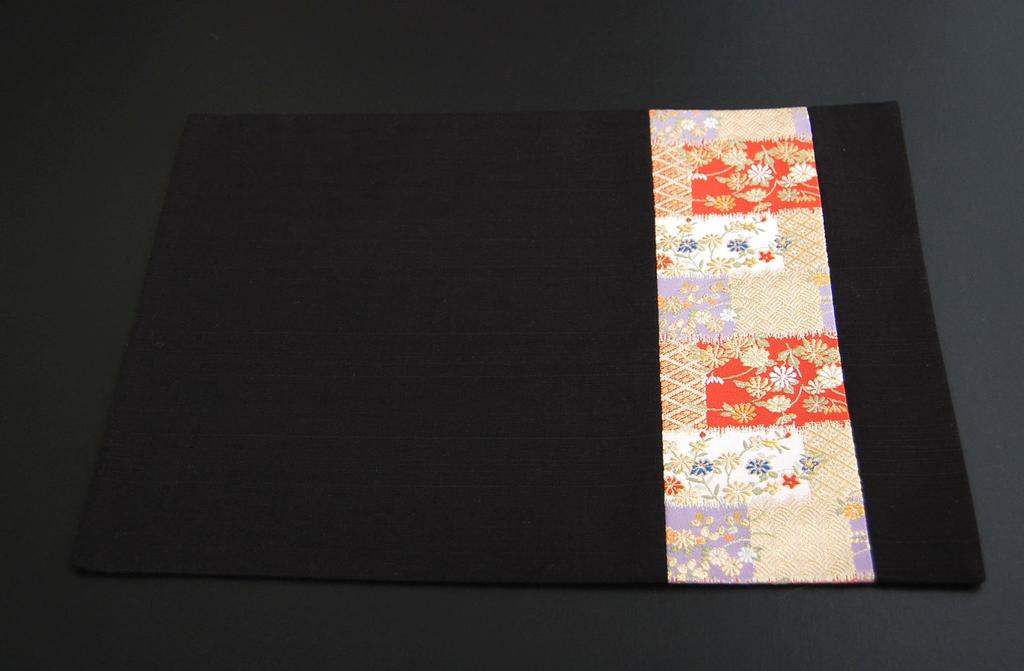 tea mat with gold brocade design Japanese-style pattern, obi-style (Hana)