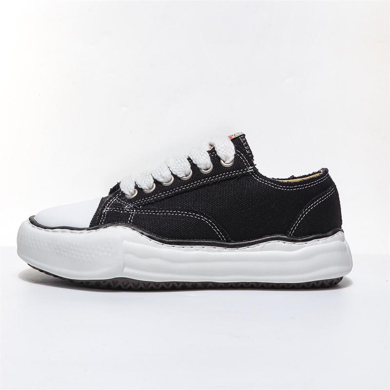 2026 Nuove Sneakers Nere con Suola Chunky Unisex Retro Mesh Traspiranti Scarpe da Papà Aumentano l'Altezza Resistenti all'Usura