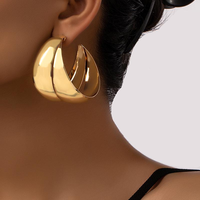 

Exaggerated Geometric Circle Earrings - Women s Niche Double-Layer Studs