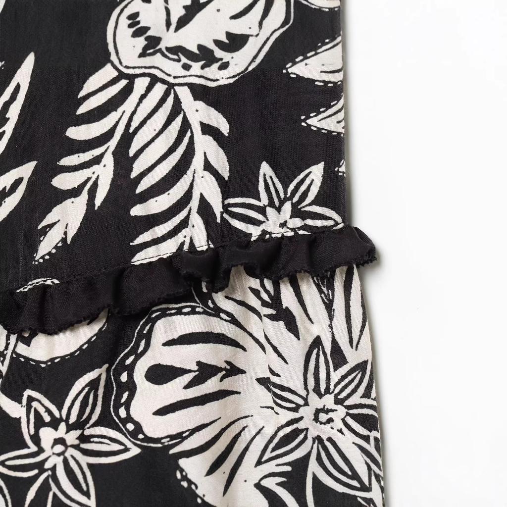 Europe, America, autumn and winter new women's clothing, horn sleeves, temperament printed short skirt, dress women