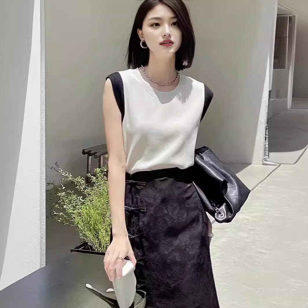 

High-End French Temperament Women s Color Block Ice Silk Knit Camisole Large белый