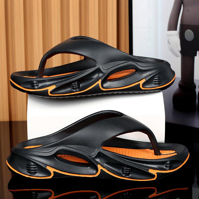 Fashion Men Flip Flops Outdoor Indoor Slippers Thick Soft Sole Men Beach Sandals Non-slip Bathroom Home Men Women Slippers Flip Flops