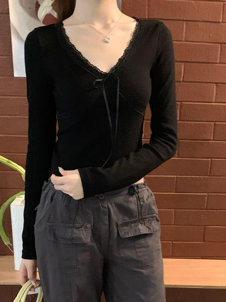 Samt-Oberteil mit Gewinde, floraler Spitze, V-Ausschnitt, langen Ärmeln und schlankmachender Passform für Damen