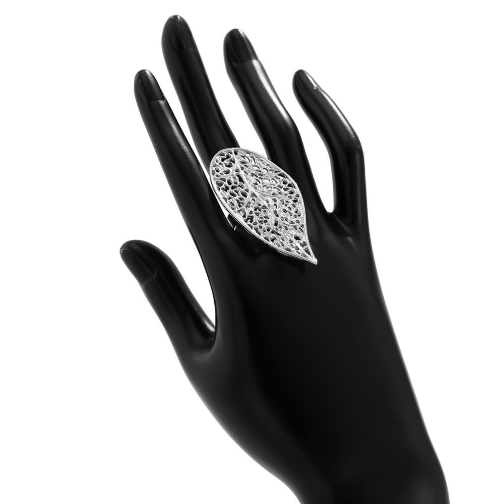 Exaggerated Alloy Ring—Customized French Sweet & Cool Lines Open Ring, Elegant & Versatile for Women, Daily & Party Fashion Accessory
