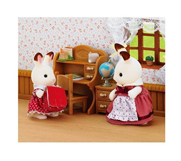 Epoch Zestaw lalek i mebli Sylvanian Families Dziewczynka Królik Czekoladowy i Zestaw Mebli DF-10