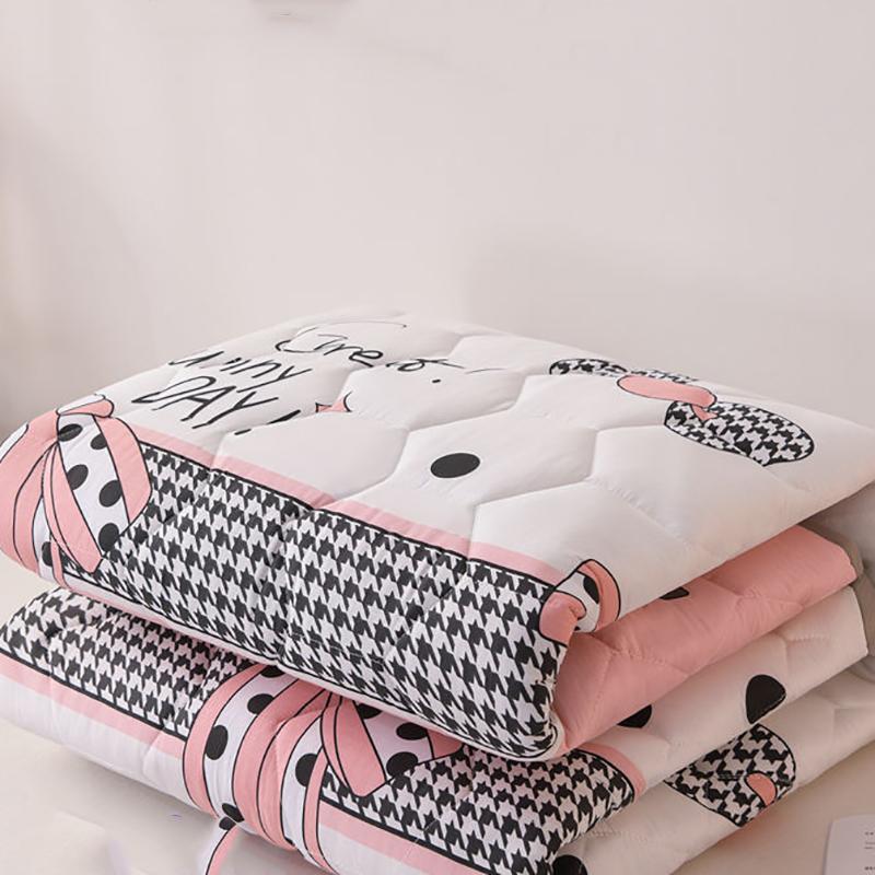 Weiche, bequeme Schlafmatratze, luxuriös, Kingsize, minimalistisch, Doppelmatratze, Federung, faltbar, für Erwachsene, Schlafzimmer, Wohnmöbel