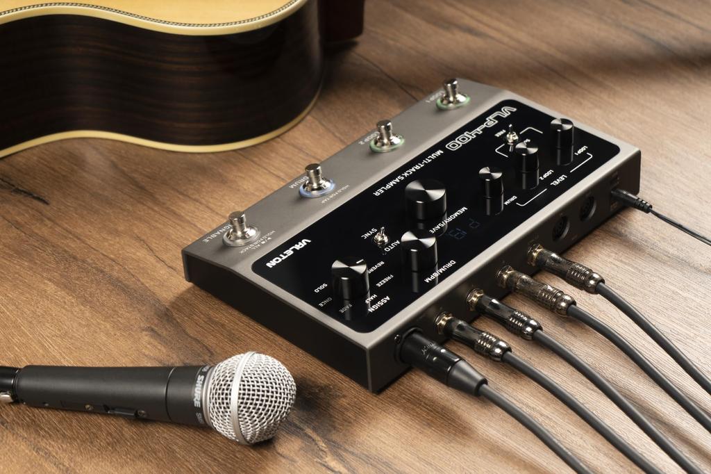 Valeton Sampler with 4 Fully Featured Drum Machine VLP-400 Multi-Track Footswitches, 2-Loop