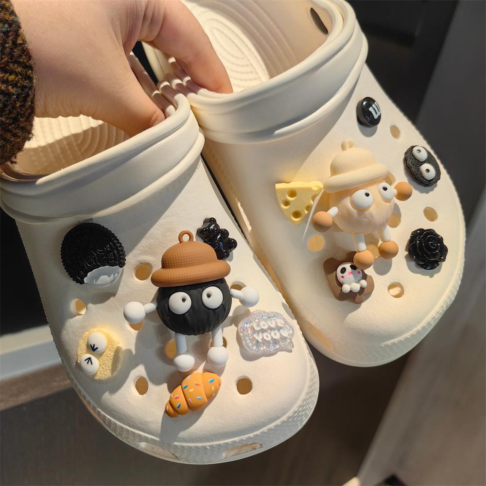 

Подвеска для обуви, булавки «сделай сам», 3D черно-белые украшения с мультяшными животными, пряжка для обуви с отверстиями, набор подвесок, аксессуары, подарок для мальчиков и девочек