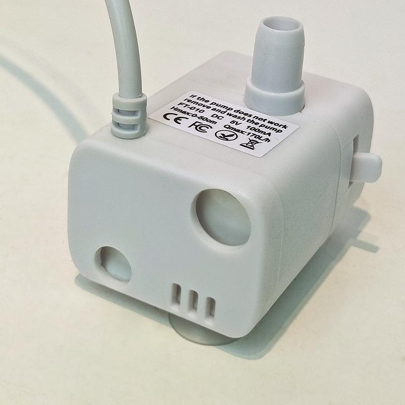 Anti-Trockenlauf Haustier-Trinkbrunnen mit Licht - 5V1A DC-Pumpe für Katzen