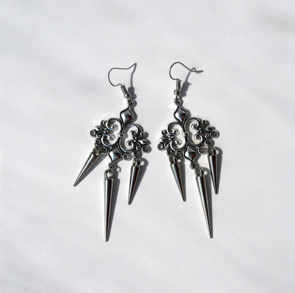 Silver Gothic Filigree Earrings