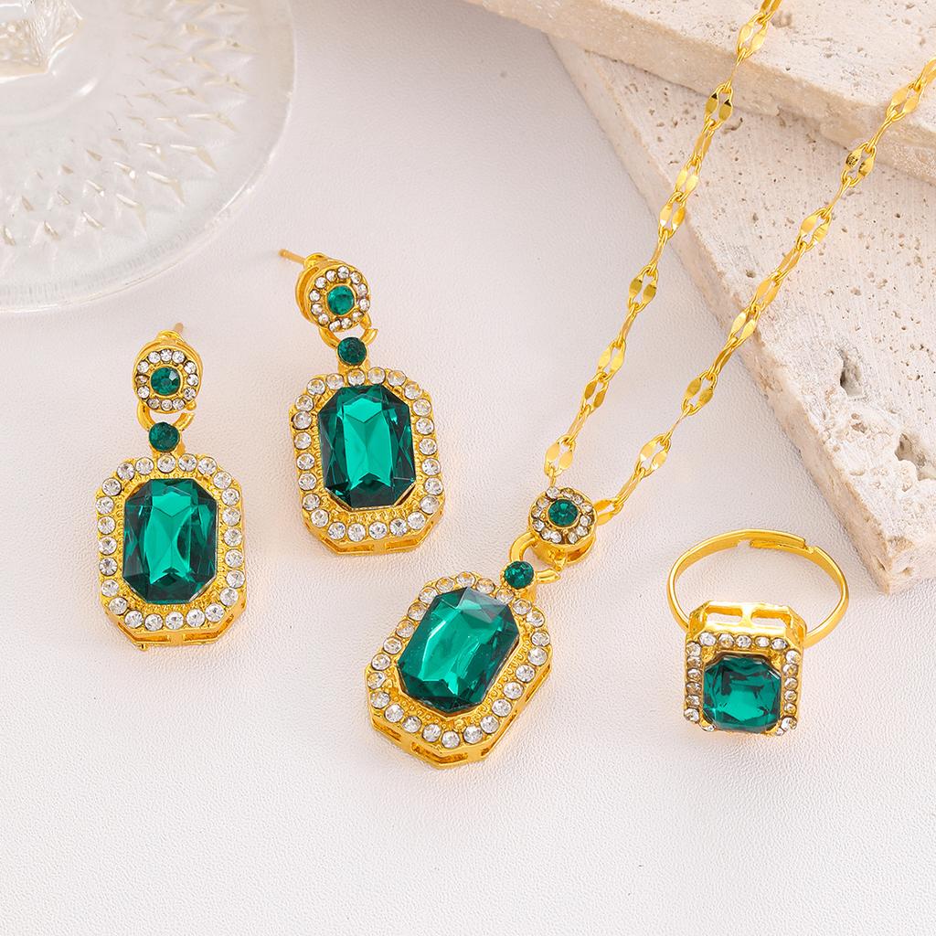 4PCS Sets Exquisite Quadrate Rhinestone Necklace Earrings Ring Zircon Set Charm Ladies Zircon Fashion Bridal Gifts for Women
