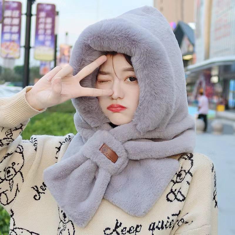 

Winter Windproof Integrated Cap Scarf Thickening Plush Ear Protection Cap Casual Cute Warm Neck Warmer for Women сірий