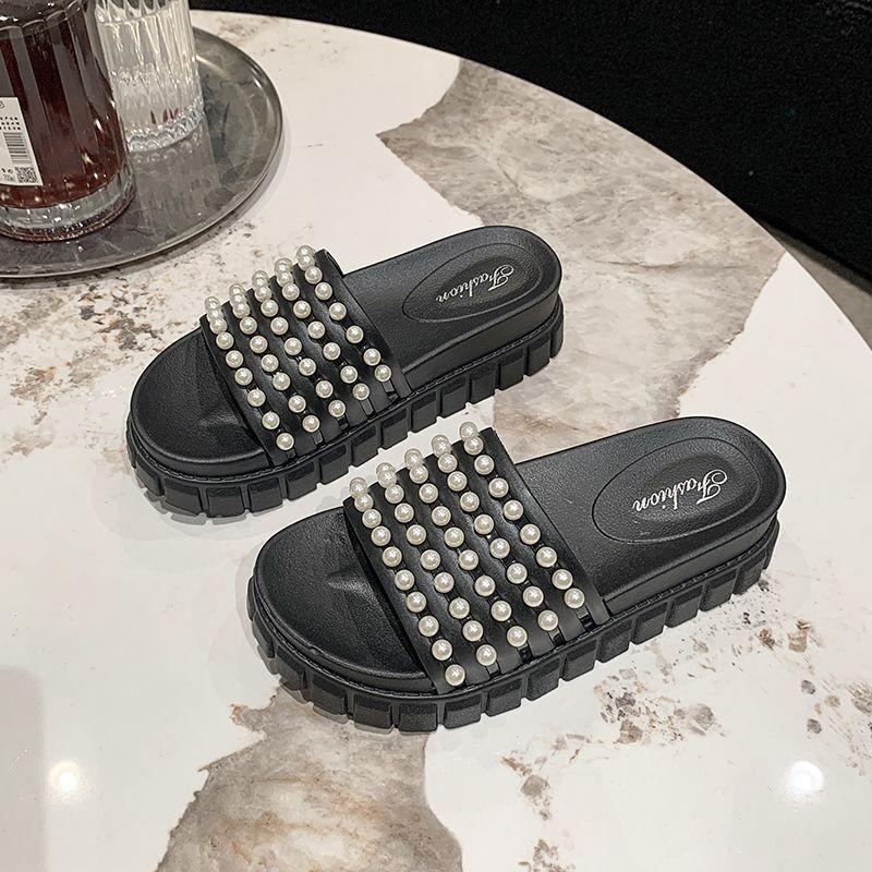 Versatile fashion non-slip cool slippers Internet celebrity slippers women pearl muffin one-word drag wear 2025 autumn and summer new