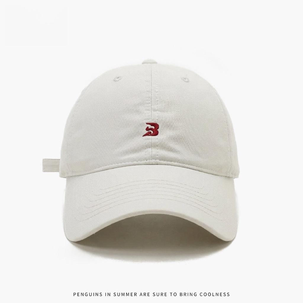 Spring and summer new simple small letter horse character embroidery baseball hat women's year of the horse cap artistic sense