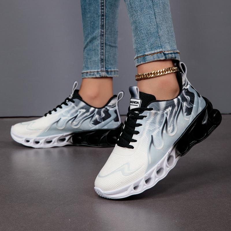 Running Shoes Men Women Lightweight Mesh Breathable Unisex Comfortable Flat Soft Tennis Shoes Summer Lace-up Sneakers Man