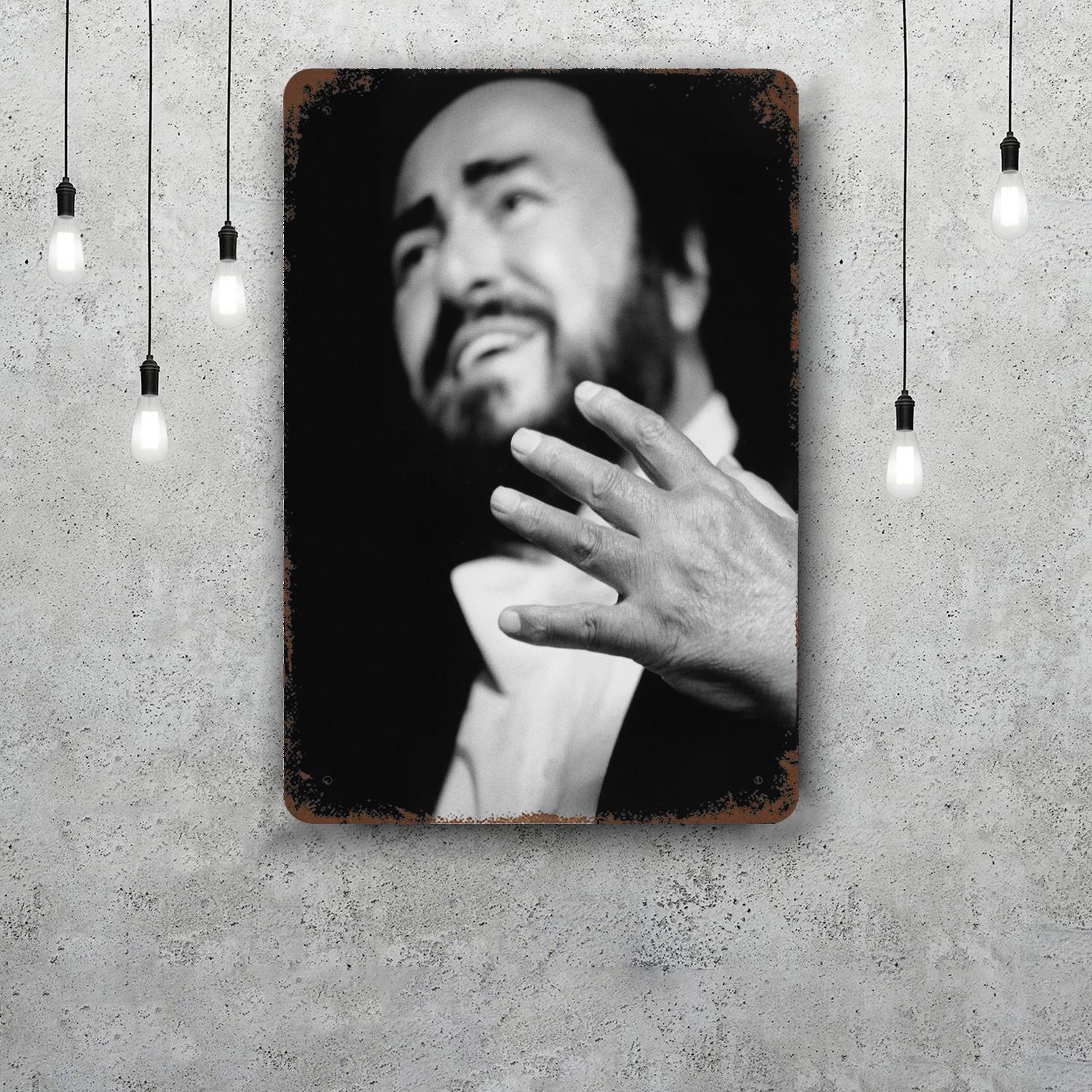 

Luciano Pavarotti Metal Signs wall decor Vintage Tin Signs Captain Metal Poster Decor for Bar Pub Club Wall Decoration 20x30cm（7.8x11.8inch）