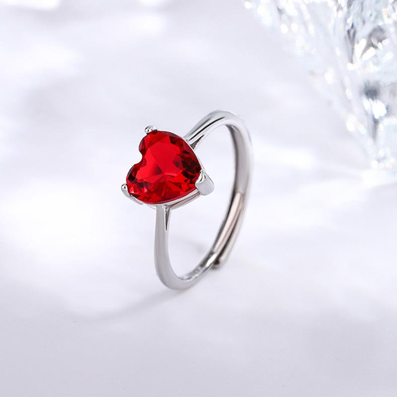 European Fashion Heart Jewelry Set: Zirconia Heart Necklace, Ring, and Earrings