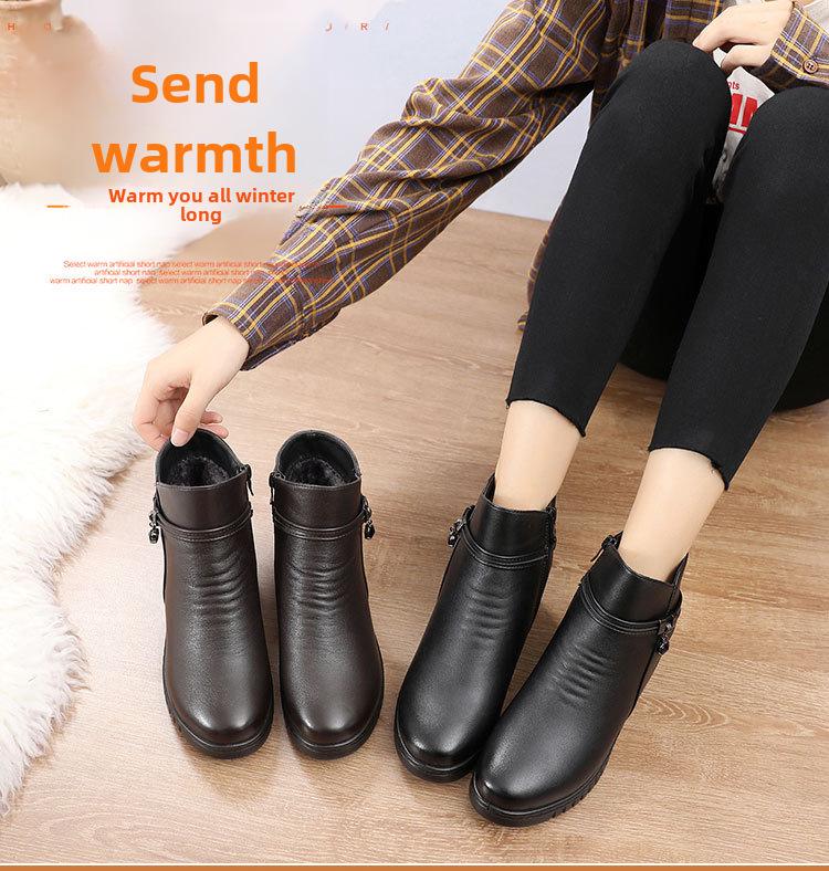 Women's Winter Cotton Flat Heel Short Boots - Non-Slip, Warm, Large Sizes 41-42 for Middle-aged & Elderly