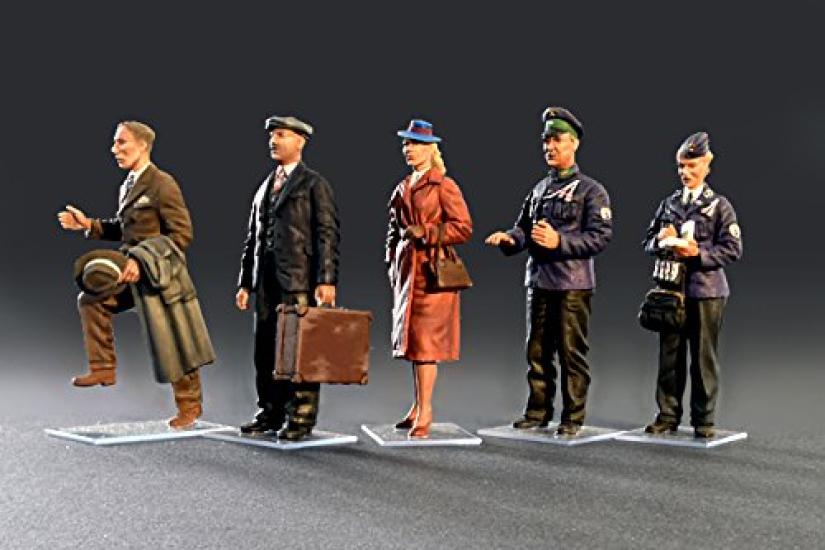 MiniArt Scale Tram Crew and Passenger Set MA38007 Plastic Model 1/35 (5 Figures)
