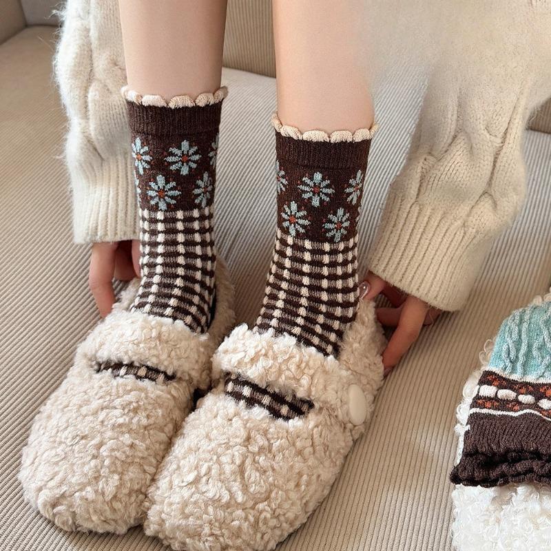 Retro Wool Socks, Flower Mid-calf Socks, Pile Socks, Coffee-colored Warm Thickened Geometric Mid-calf Socks