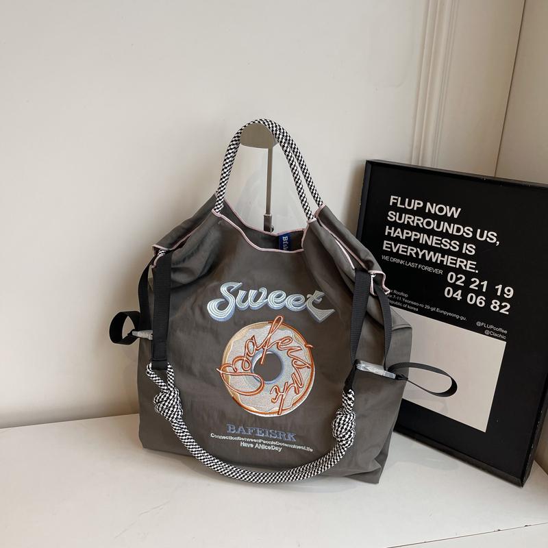 Fashion Solid Exquisite Embroidery Donut Sweet Shoulder Bags for Women 2026 Hot Sale Large Capacity Portable Elegant Tote Bags