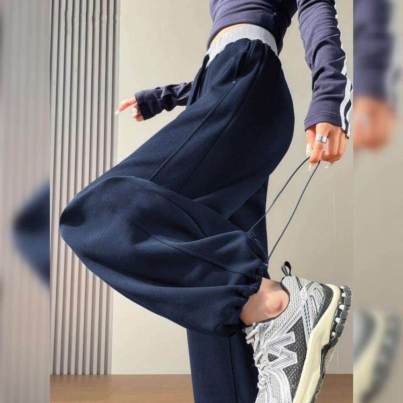 

Women s Light Gray Fleece-Lined Sports Sweatpants - High Waist, Wide Leg, Patchwork Color Block, Autumn/Winter 2025. L (Recommended 106-120 lbs)