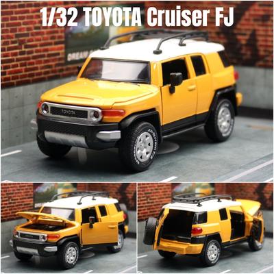 1/32 TOYOTA Cruiser FJ Jouet Modèle De Voiture Moulé Sous Pression En Alliage SUV Tout-Terrain Collection Pull Back Son & Lumière Cadeau Pour Enfants Kid Garçons
