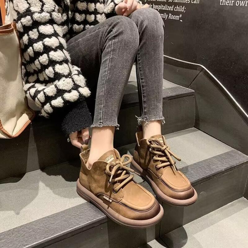 Flat Shoes Women's Leather Motorcycles Boots Round Toe Stitched Lace Up Thick Sole Women's Low Heel Shoes
